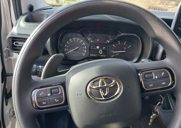 Toyota Proace City Verso cena 82000 przebieg: 34000, rok produkcji 2020 z Słupsk małe 92